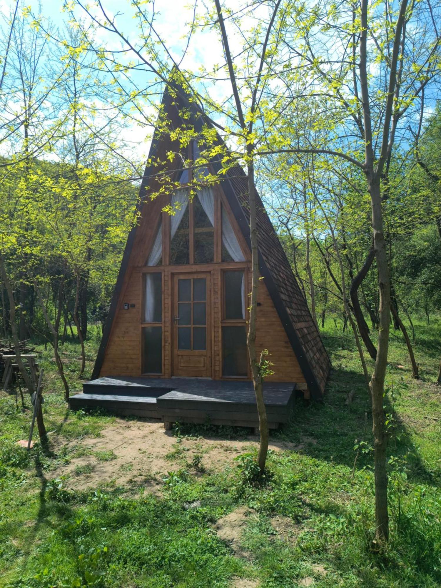Retreat In Padure Hotel Buchin Exterior photo